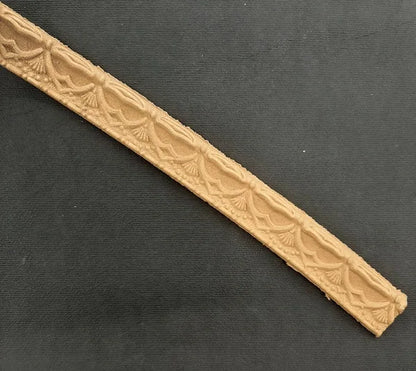 T049 Ribete flexible tallado